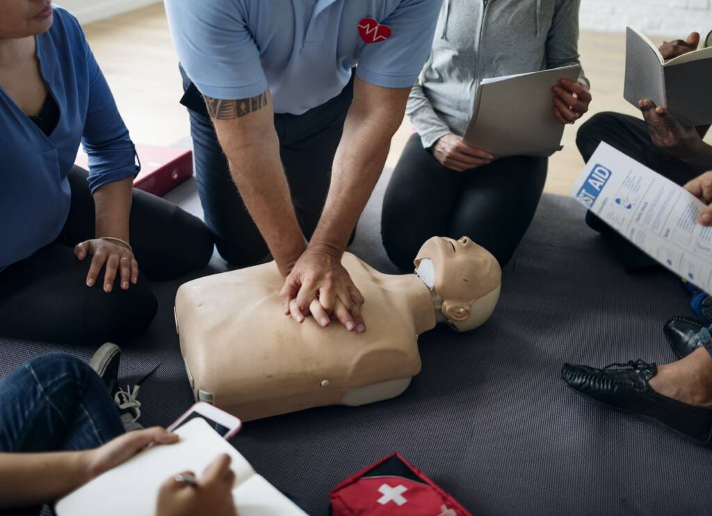 Cours RCP defibrillateur a Monthey - Valais